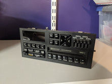 Load image into Gallery viewer, 1990/1991 Radio Head