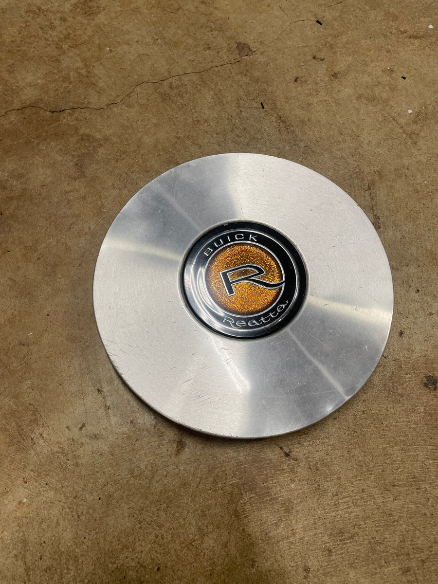 15” wheel 198890 hubcap East Coast Reatta Parts