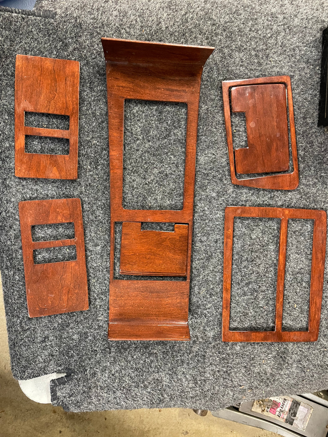 Real wood overlay dash kit for 1990 Reatta